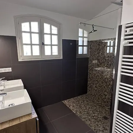 Maison Avec Piscine Privee, Climatisation Et Vue - Fr-1-768-69
